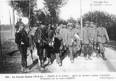 14 18 Prisonniers Allemands 005
